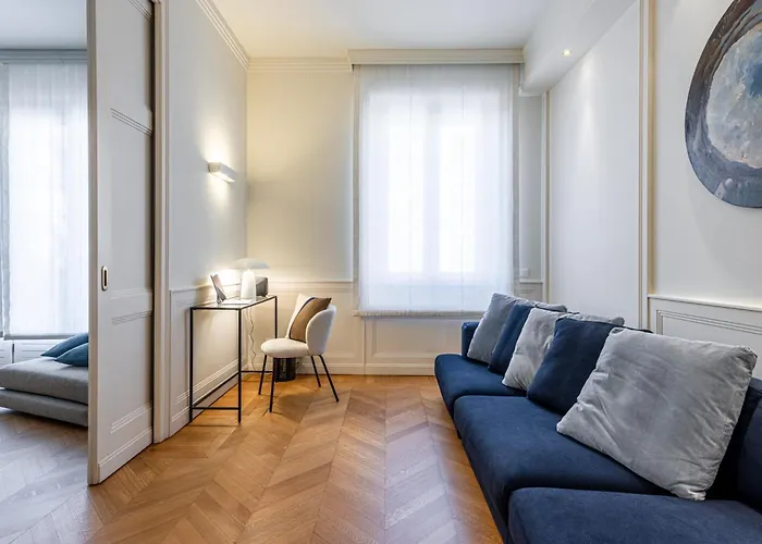 Apartment Brera 33 *