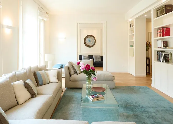 Apartment Brera 33 *